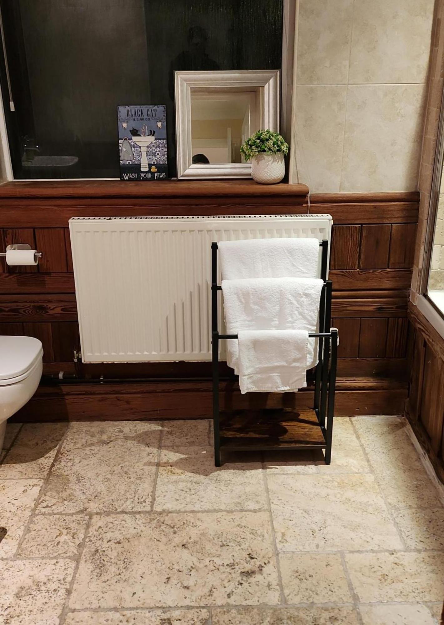 Large 2 Bed Holiday Let In Central Ystradgynlais Extérieur photo